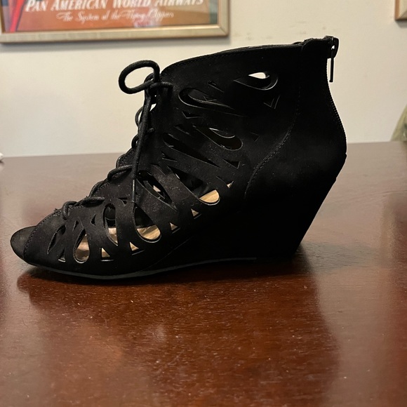 Material Girl Womens Harlie Open Toe Casual Platform Sandals - Picture 5 of 10